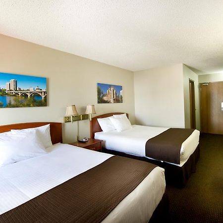 Riviera Motor Inn Saskatoon Exterior foto