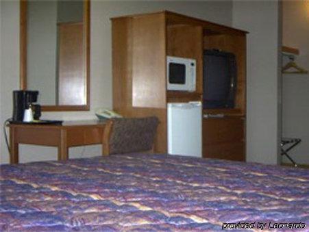 Riviera Motor Inn Saskatoon Zimmer foto